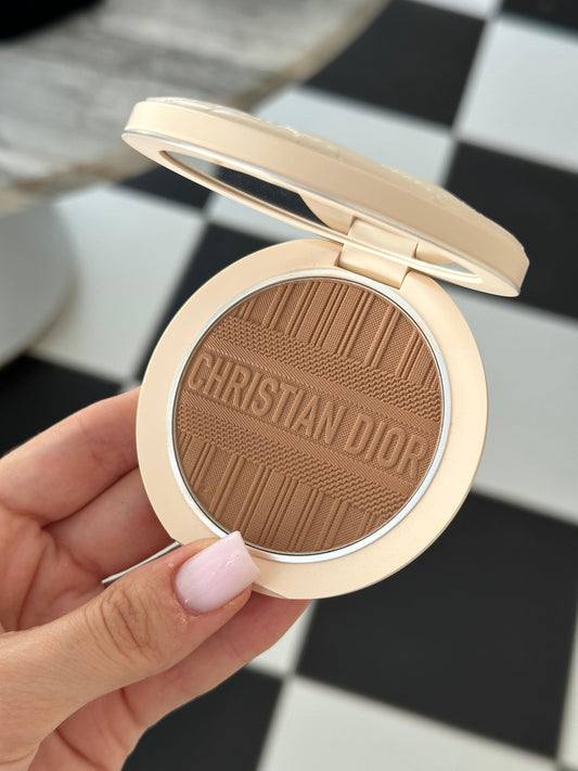 DIOR Forever Natural Bronze Dioriviera
Healthy Sun-Kissed Finish Powder Bronzer 006