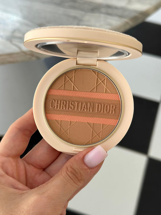 DIOR Forever Natural Bronze Glow - Limited Edition - Coral Bronze
Radiant Healthy Powder Sun-Kissed Finish