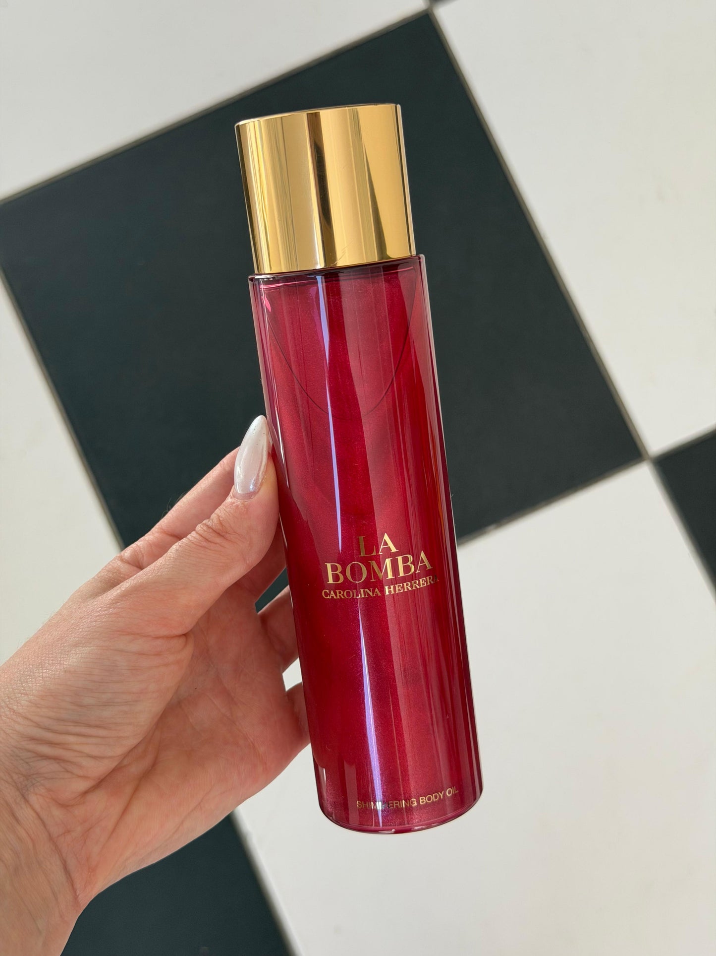 CAROLINA HERRERA La Bomba Shimmering Body Oil
