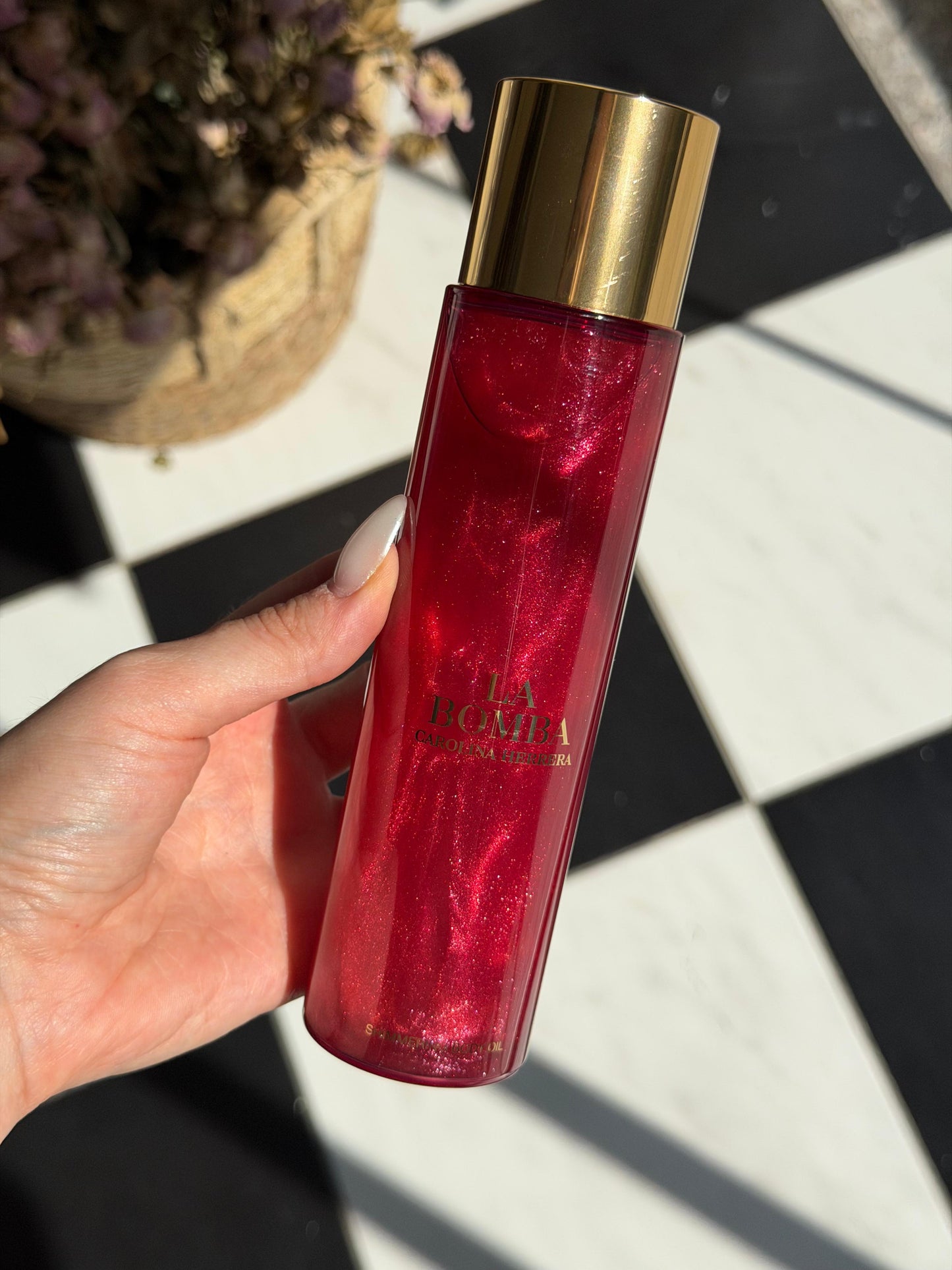 CAROLINA HERRERA La Bomba Shimmering Body Oil