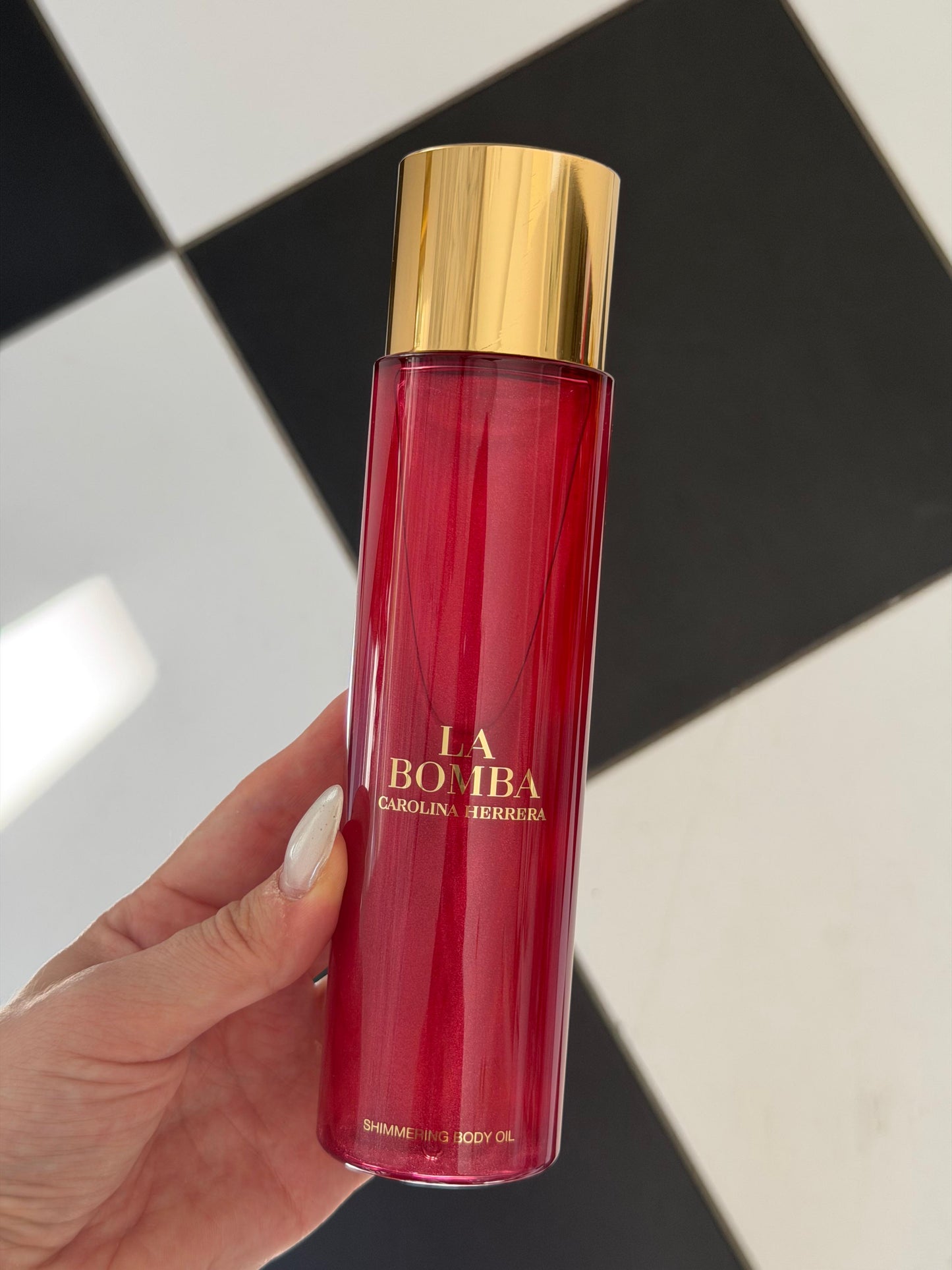 CAROLINA HERRERA La Bomba Shimmering Body Oil