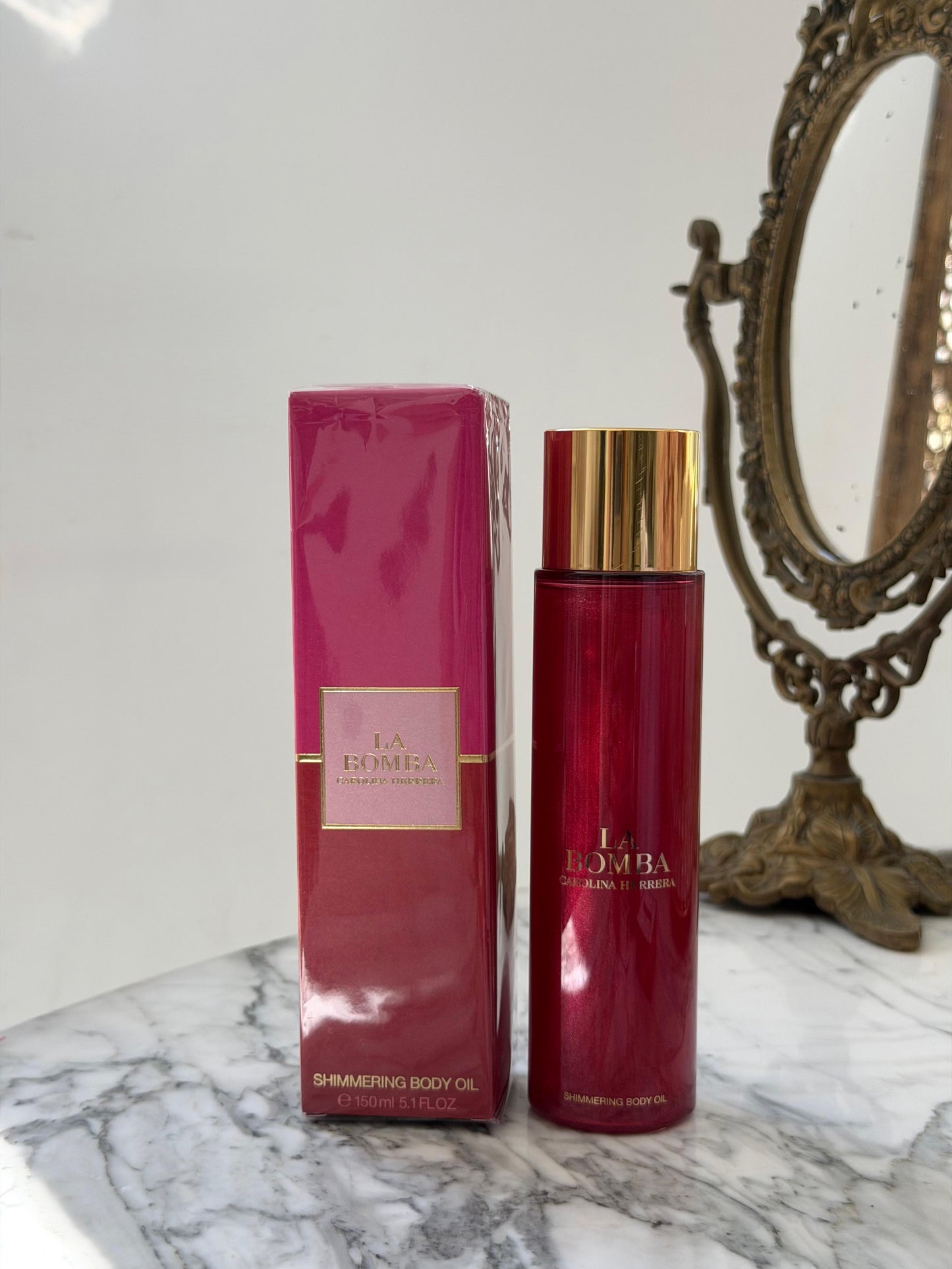 CAROLINA HERRERA La Bomba Shimmering Body Oil