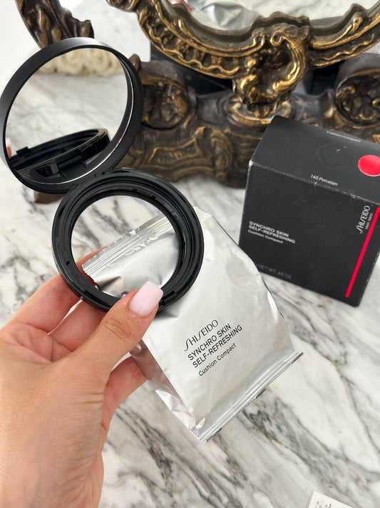 SHISEIDO
Synchro Skin Self-Refreshing Cushion Compact Foundation SPF35