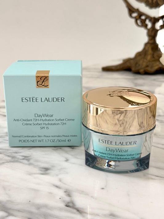 ESTÉE LAUDER DayWear Moisturizer
Anti-Oxidant 72H-Hydration Sorbet Creme SPF15