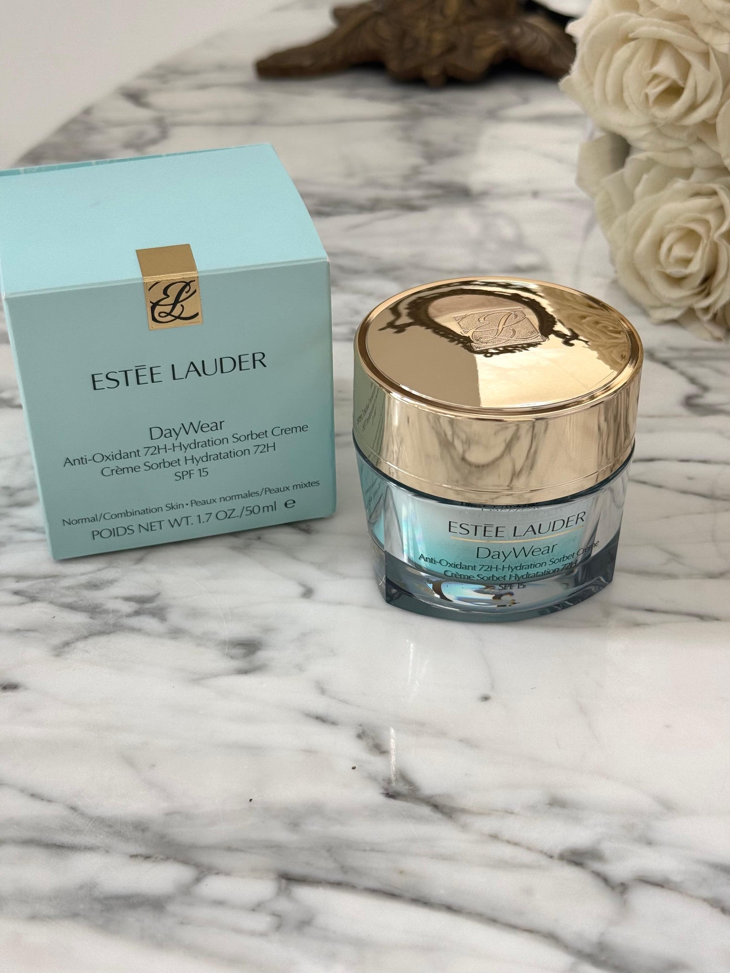 ESTÉE LAUDER DayWear Moisturizer
Anti-Oxidant 72H-Hydration Sorbet Creme SPF15