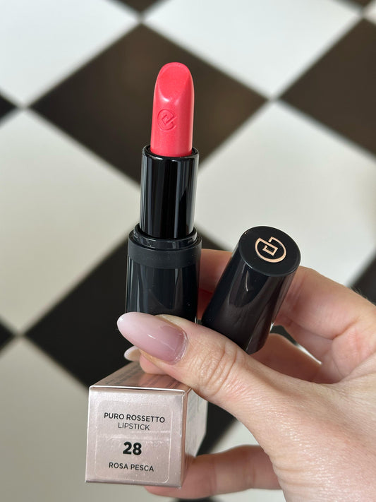 COLLISTAR
Puro Matte Lipstick
Hydrated Lips With a Long-Lasting Matte Finish