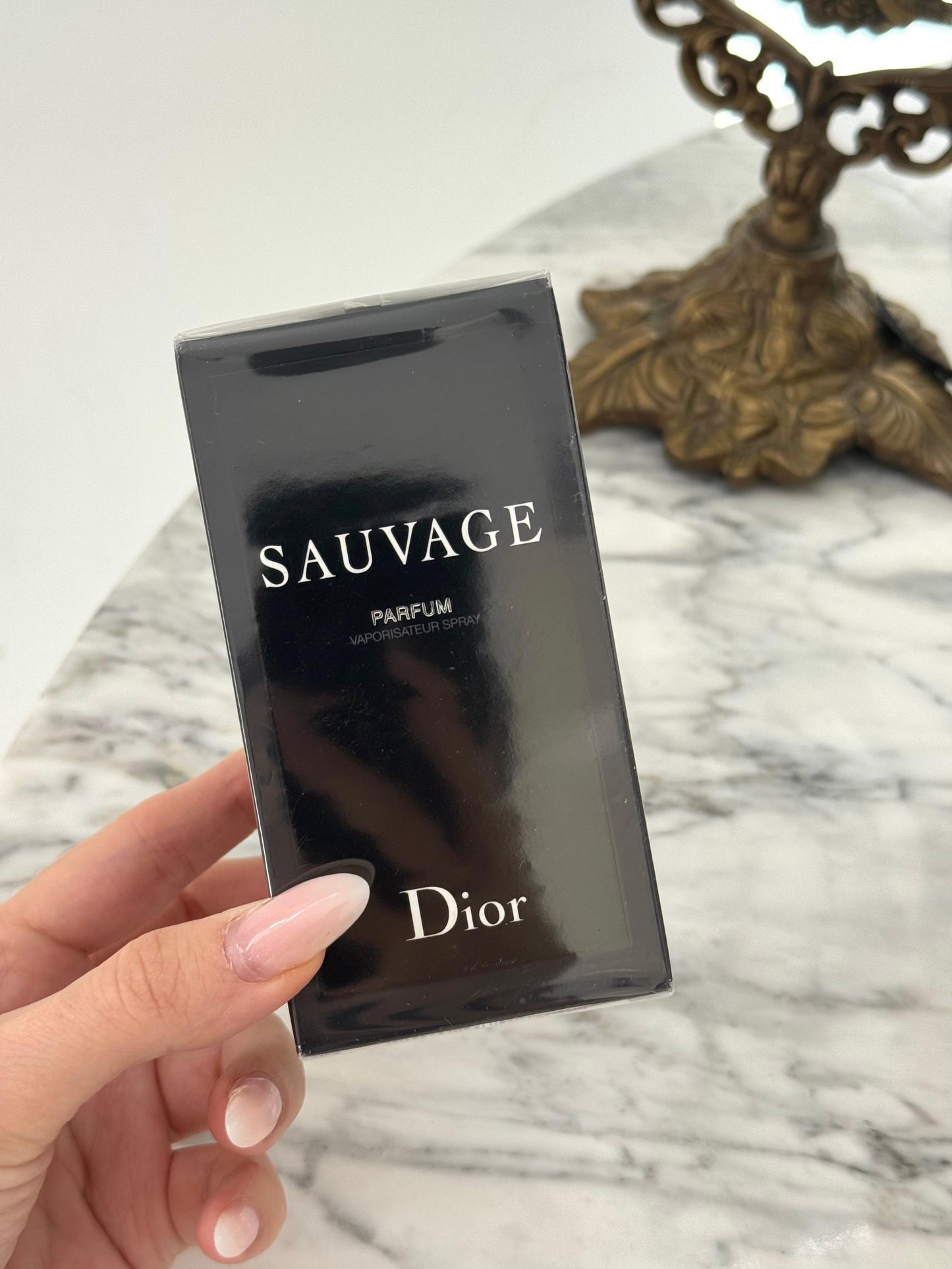 DIOR Sauvage Parfum - Citrus and Woody Notes