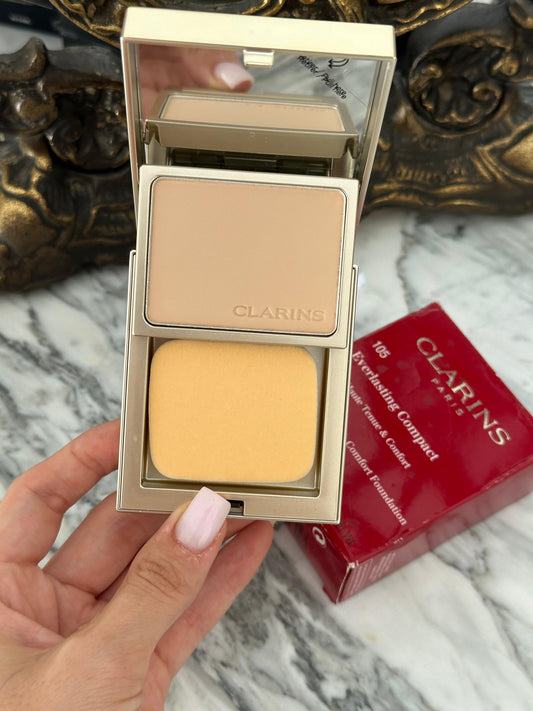 CLARINS Everlasting Compact Foundation Long-Wearing & Comfort - SPF 9