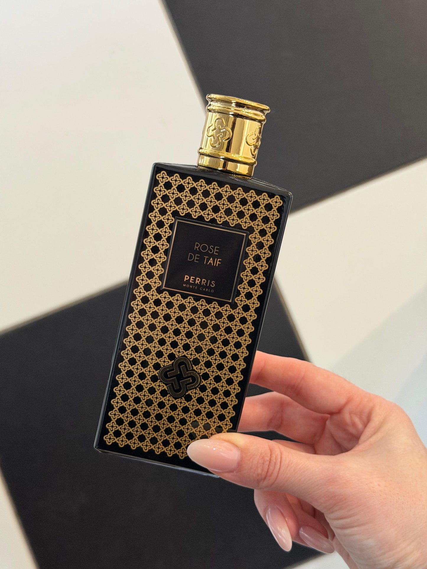 PERRIS MONTE CARLO Rose De Taif
Eau de Parfum 100ml