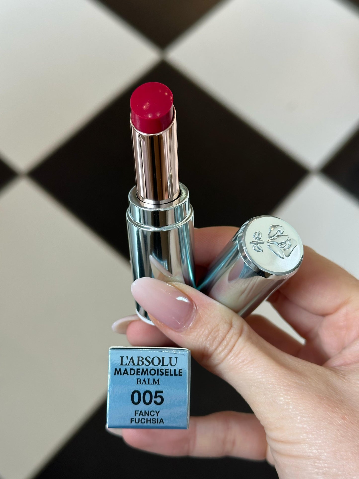 LANCÔME L'Absolu Mademoiselle Balm Plumping Effect
Tinted Hydrating Lip Balm (005)