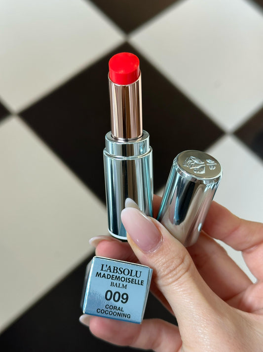 LANCÔME L'Absolu Mademoiselle Balm Plumping Effect
Tinted Hydrating Lip Balm (009)