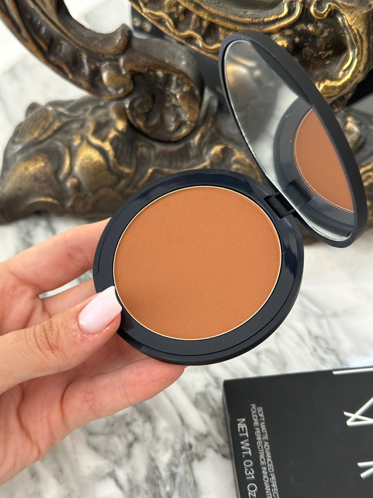 NARS Soft Matte Advanced Perfecting Powder