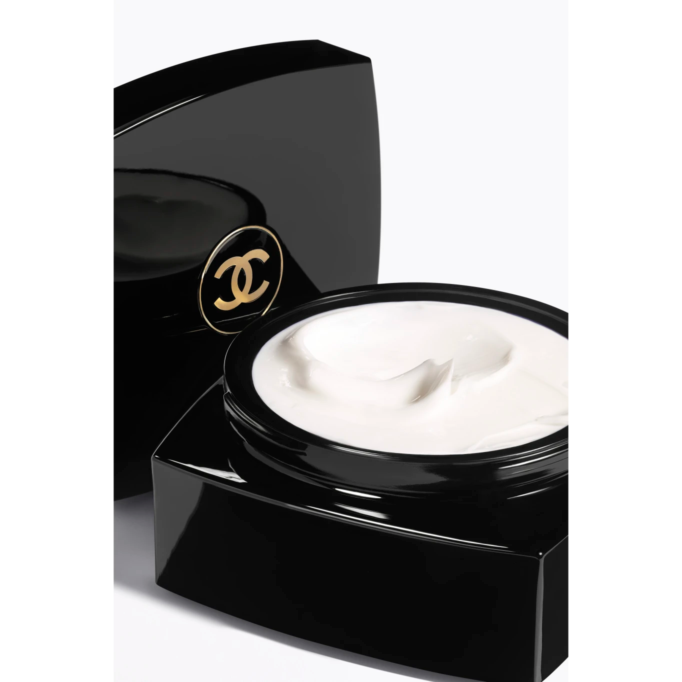 CHANEL Coco Noir Body Cream
