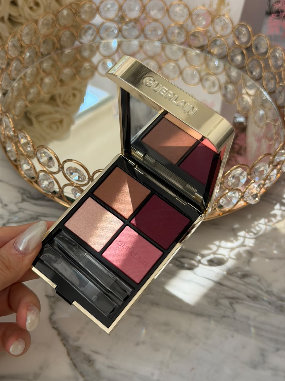 GUERLAIN Ombres G
Eyeshadow Quad
Multi-Effect, High Color & Long Wear (530)