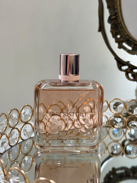 GIVENCHY Irresistible
Eau de Parfum
Fruity, Woody, Floral