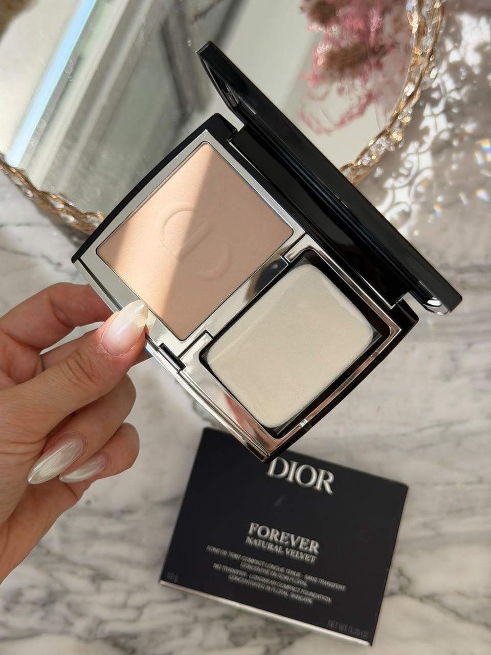 DIOR Forever Natural Velvet
Compact Foundation (1N)