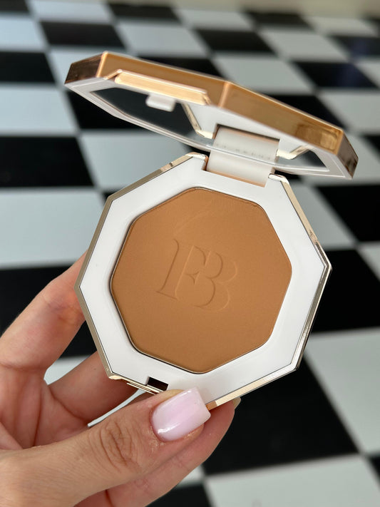 FENTY BEAUTY Sun Stalk'r Instant Warmth Bronzer (03)