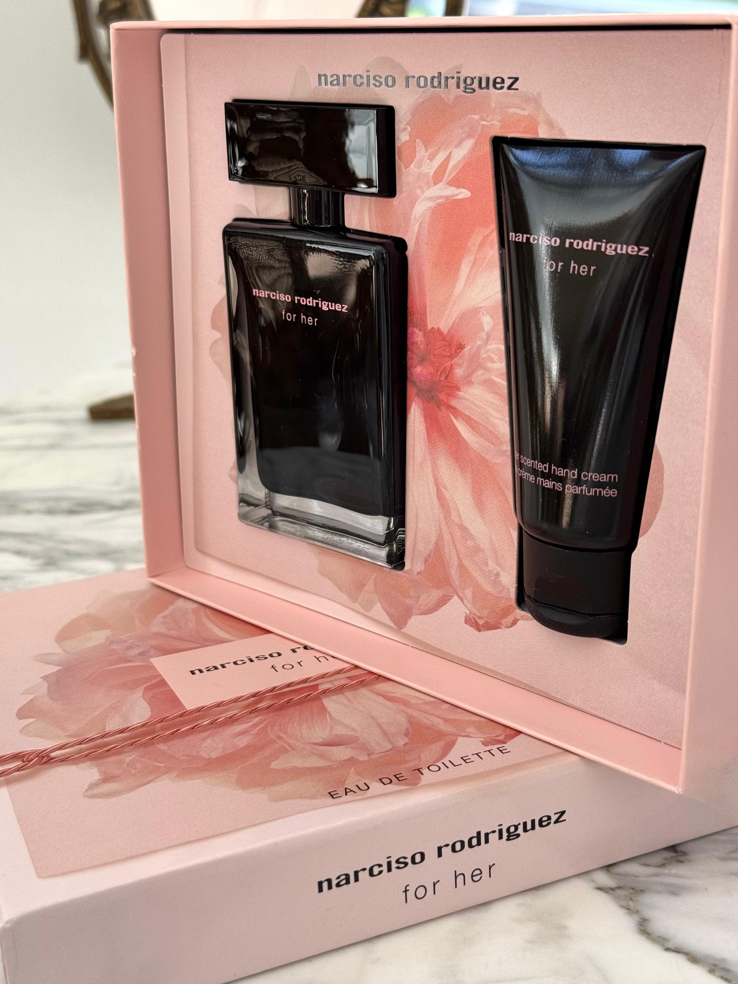 NARCISO RODRIGUEZ For Her Eau De Toilette + Hand Cream Gift Set