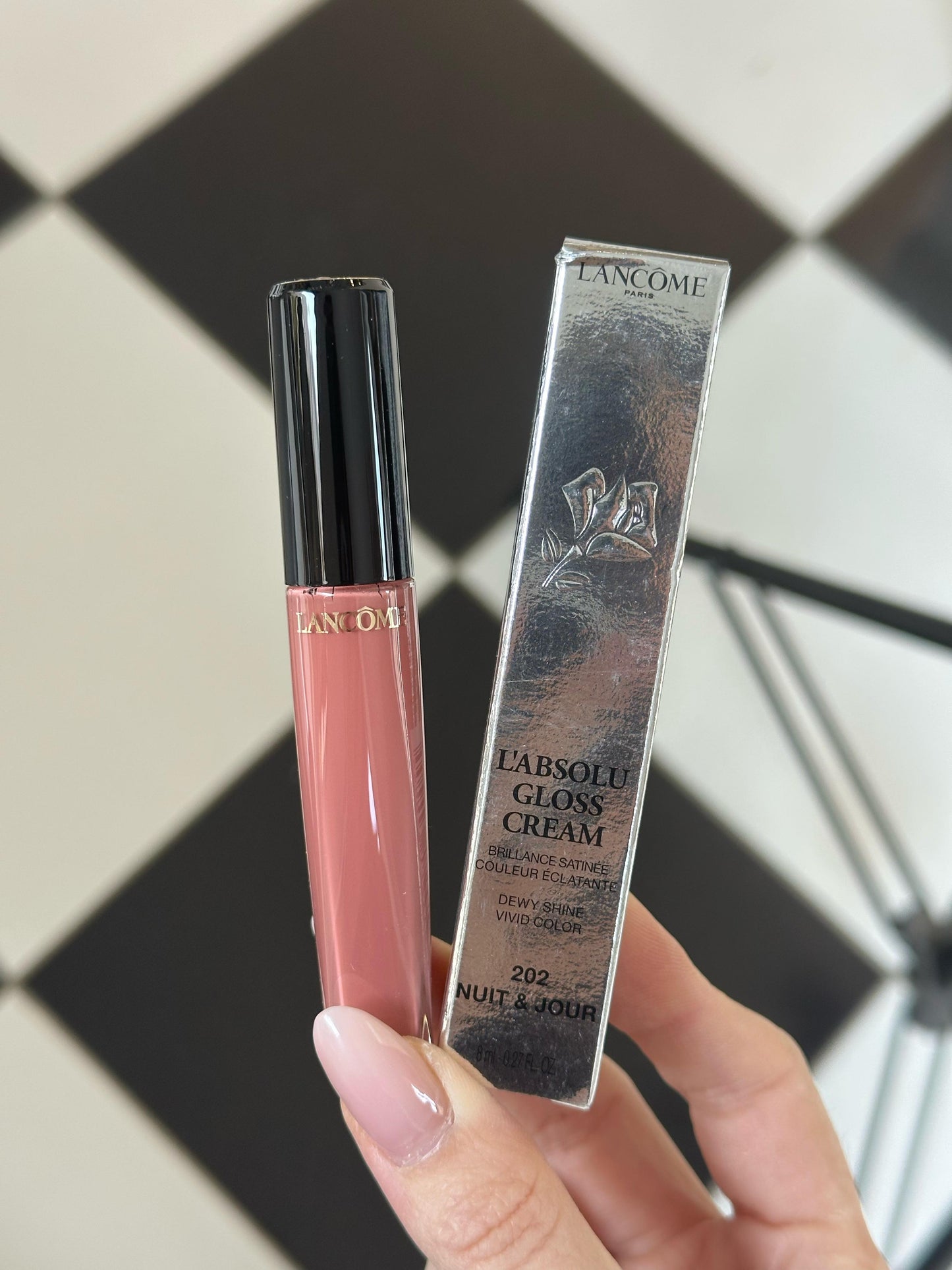 LANCÔME L’Absolu Gloss Cream (202)
Dewy Shine, Vivid Color