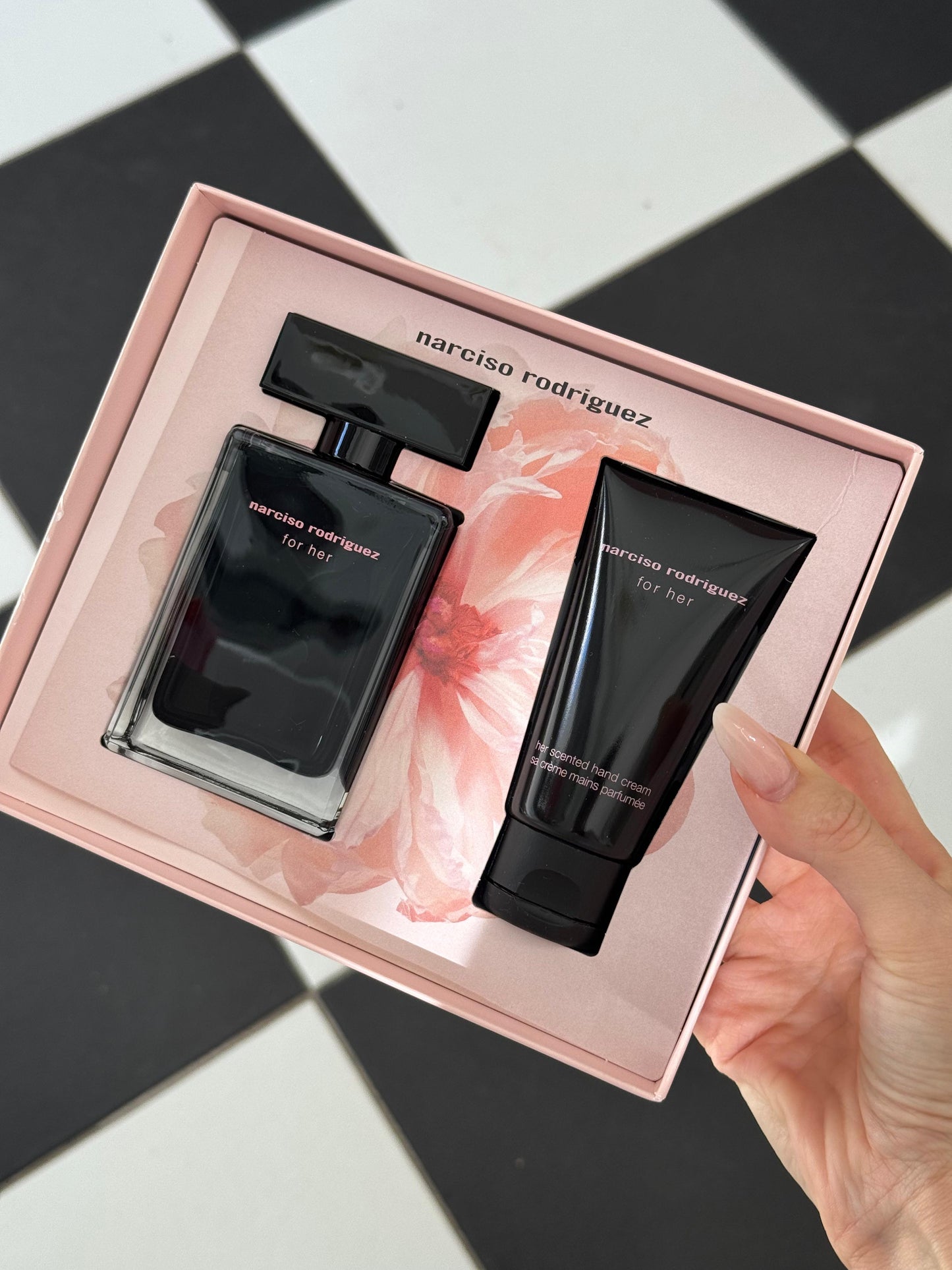 NARCISO RODRIGUEZ For Her Eau De Toilette + Hand Cream Gift Set