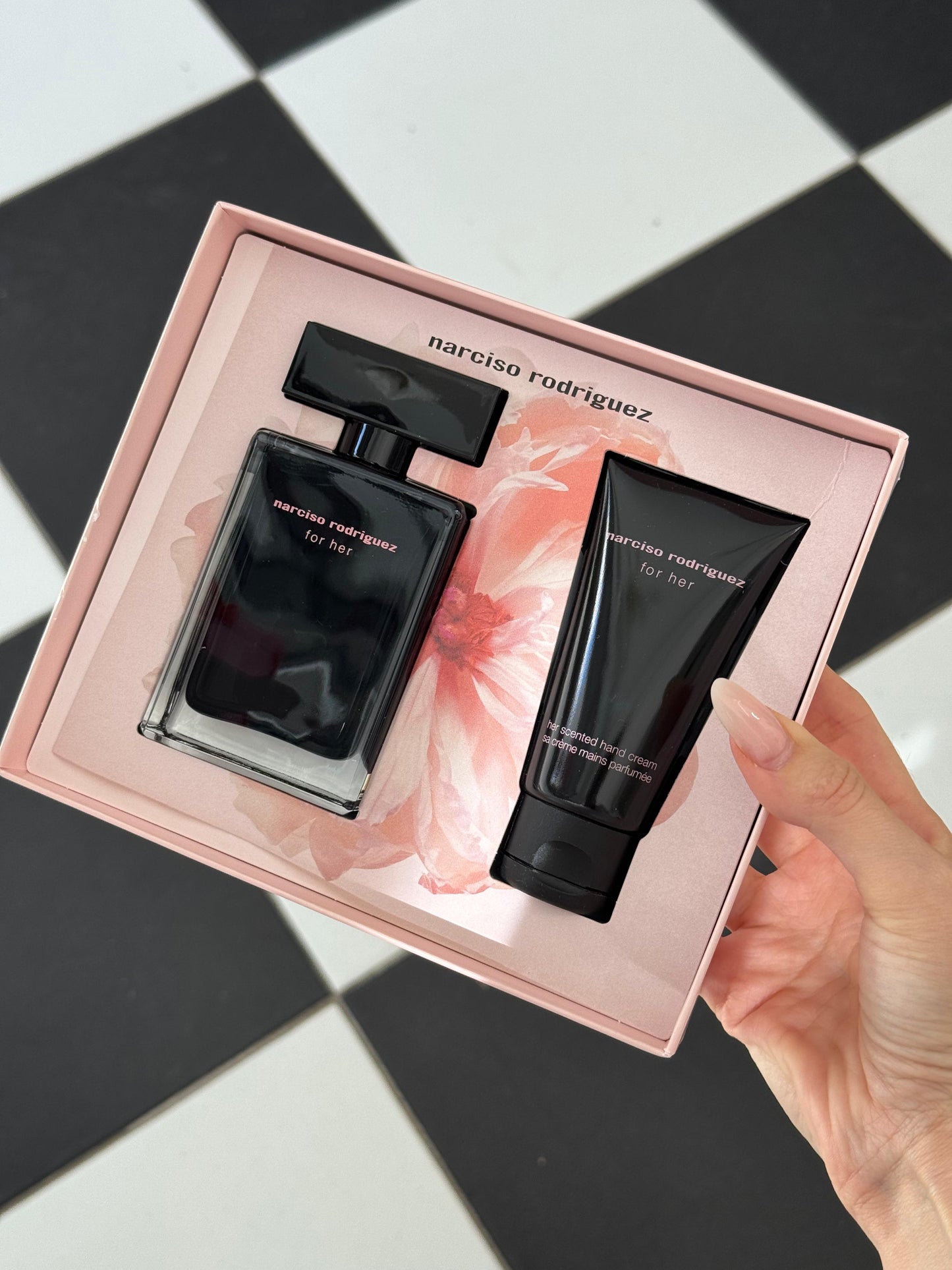 NARCISO RODRIGUEZ For Her Eau De Toilette + Hand Cream Gift Set