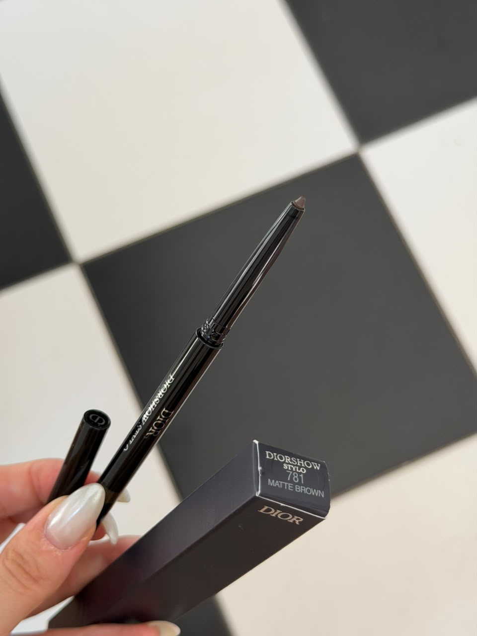 DIOR Diorshow Stylo (781)
24H-Wear Waterproof Eyeliner - Intense Color, Creamy Texture