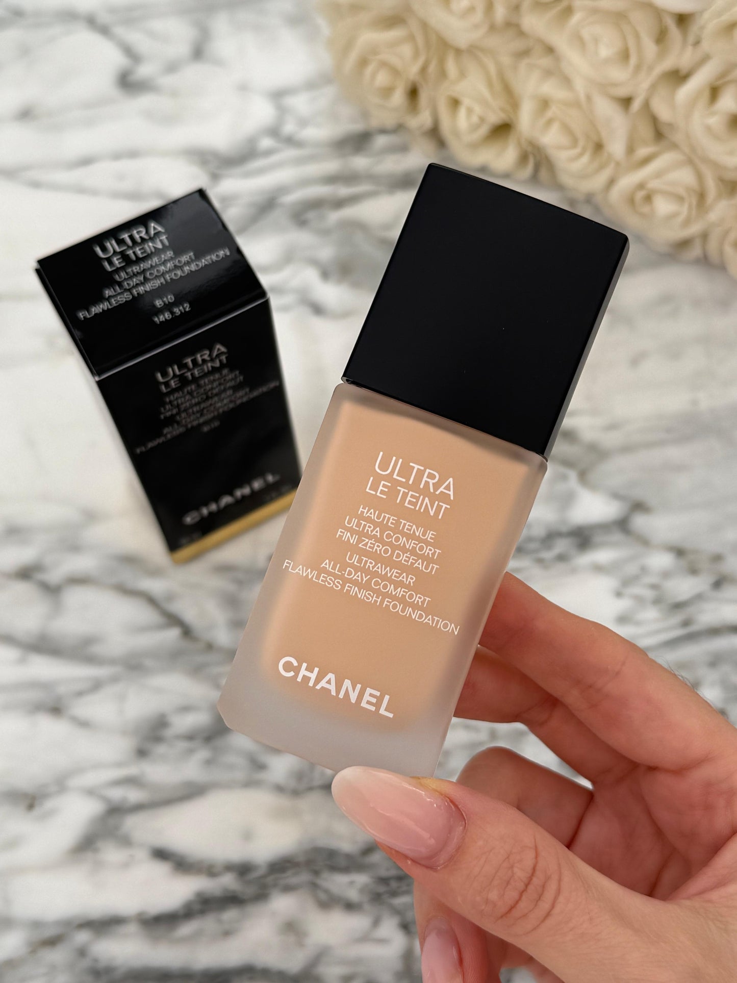 CHANEL Ultra Le Teint Ultrawear All-Day Comfort Flawless Finish Foundation (B10)
