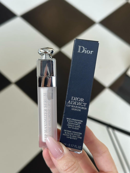 DIOR Addict Lip Maximizer Serum
Lip Plumping Serum - Extreme 24h Hydration - Instant and Long-Term Maximum Volume Effect - Day and Night