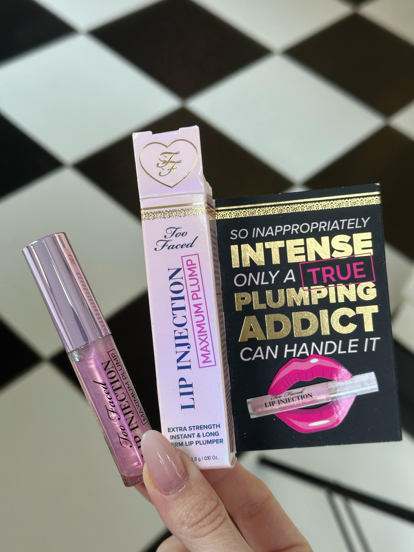 TOO FACED Lip Injection Maximum Plump Extra Strength Lip Plumper Gloss