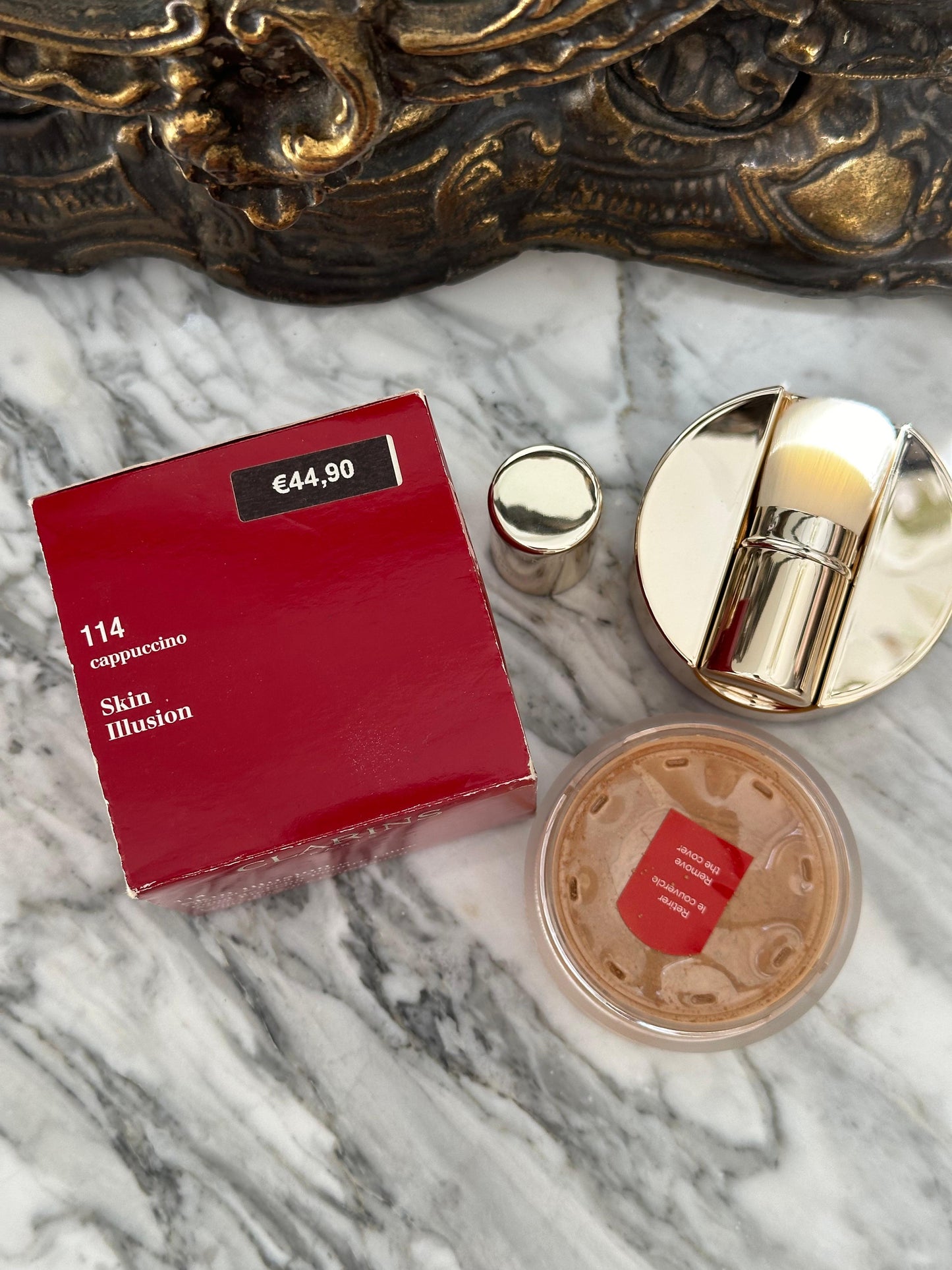 CLARINS
Skin Illusion Loose Powder Foundation