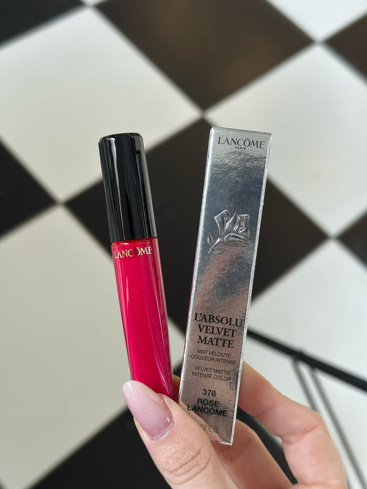 LANCÔME
L'Absolu Velvet Matte Intense Color (378)