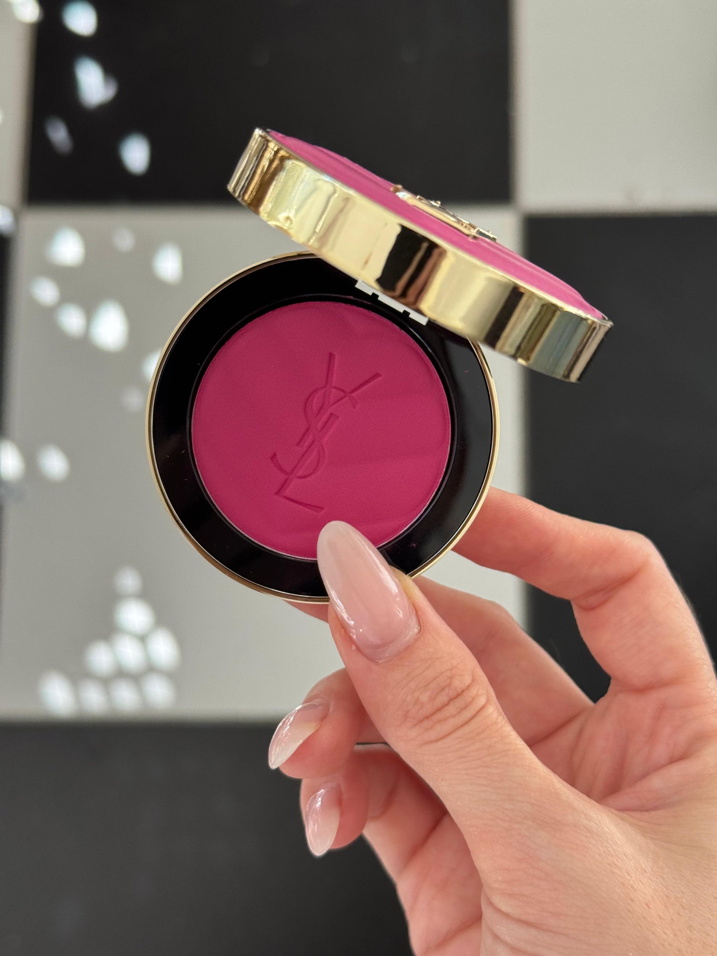YSL Make Me Blush - Bold Blurring Blush (03)