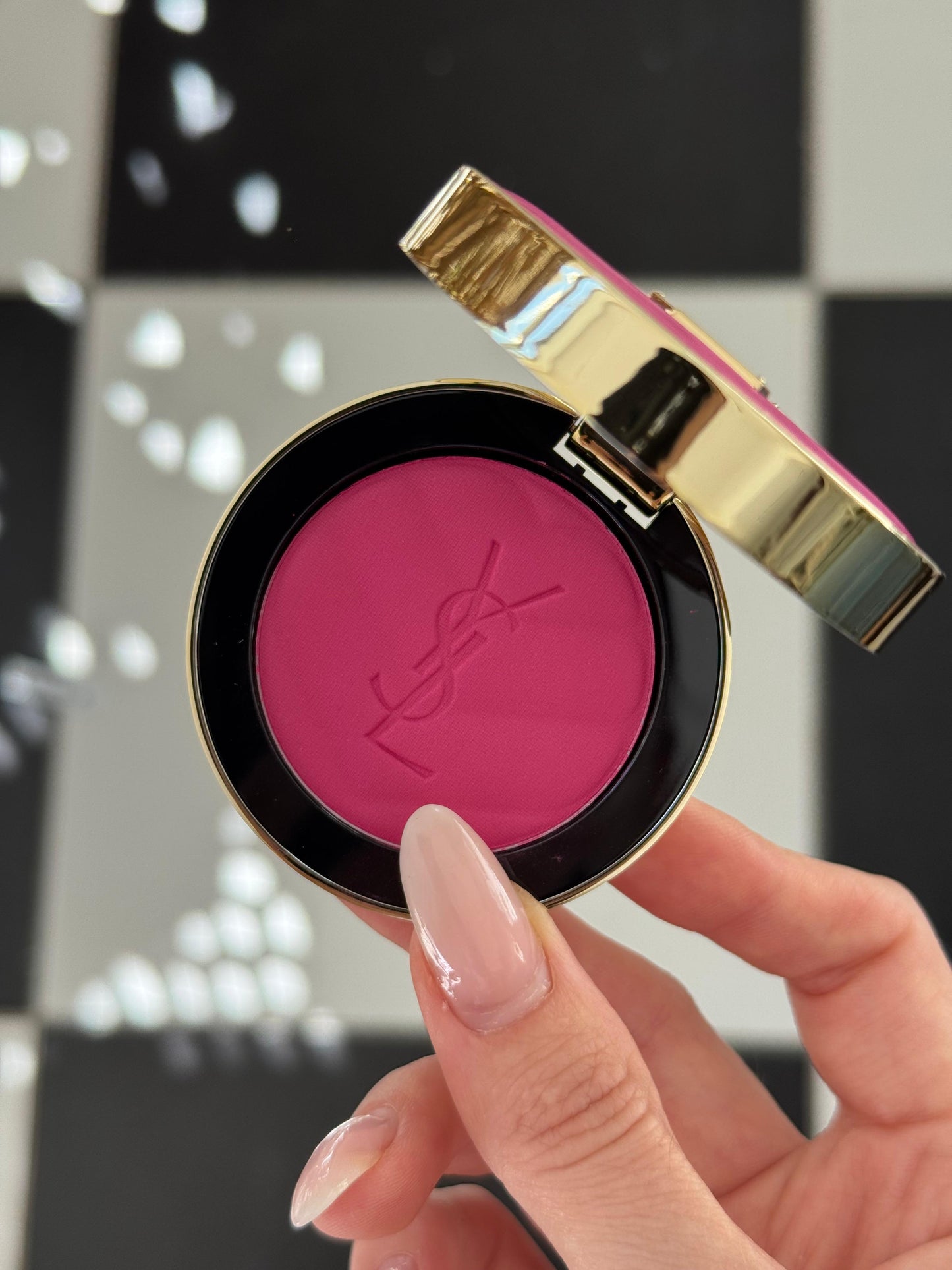 YSL Make Me Blush - Bold Blurring Blush (03)
