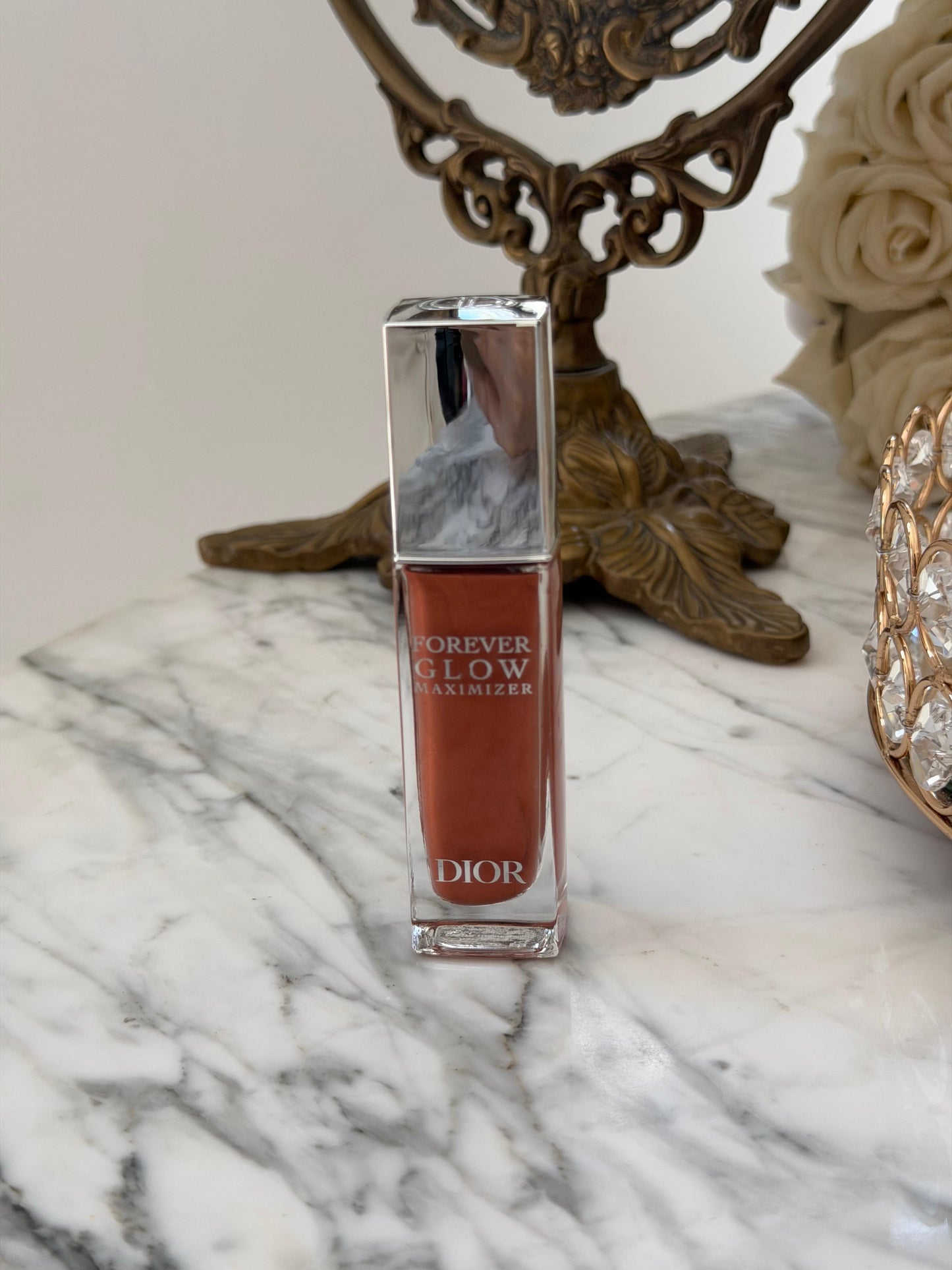 DIOR Forever Glow Maximizer (Copper)
Liquid Highlighter - Long Wear - Intense Luminous And Multi-Use