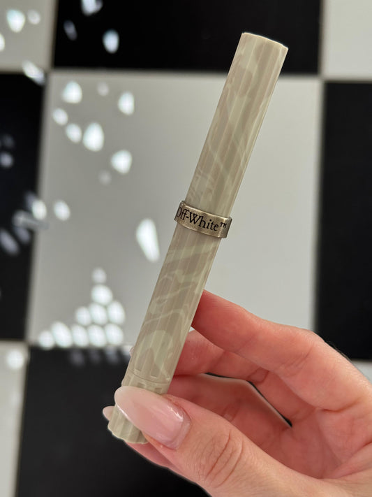 OFF WHITE Paperwork Imprint Face & Body Solid Pigment - Lucid