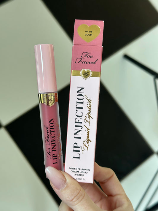 TOO FACED Lip Injection Extreme Lip Plumper - Hydrating Plumping Lip Gloss - Va Va Boom