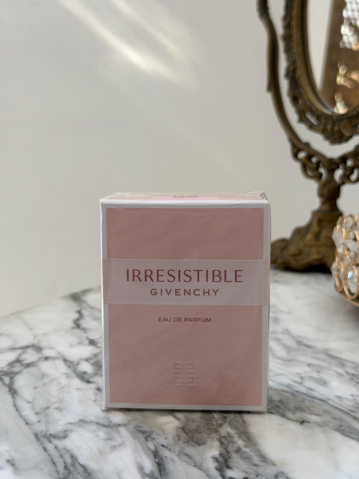 GIVENCHY Irresistible
Eau de Parfum
Fruity, Woody, Floral