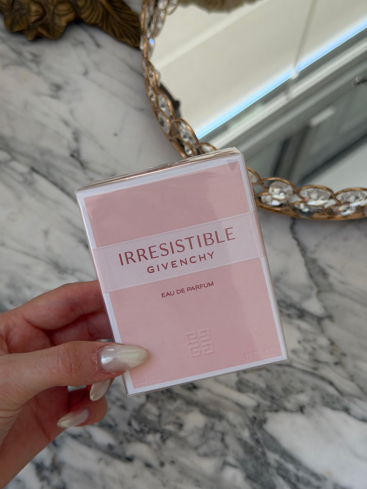 GIVENCHY Irresistible
Eau de Parfum
Fruity, Woody, Floral