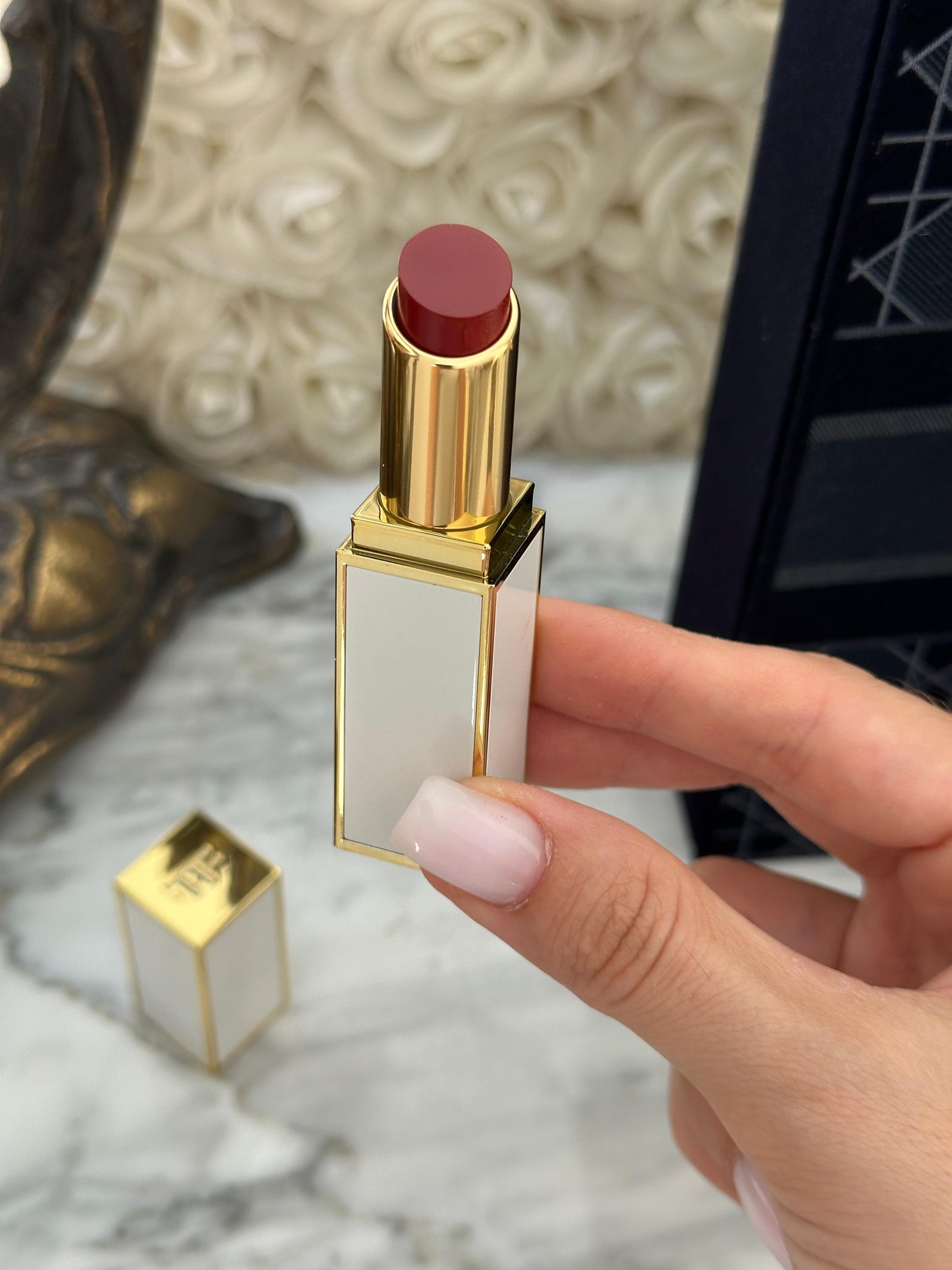 TOM FORD - Rose Irisé
Soleil Summer Ultra Shine Lip Color - Medium To Full Coverage Lipstick