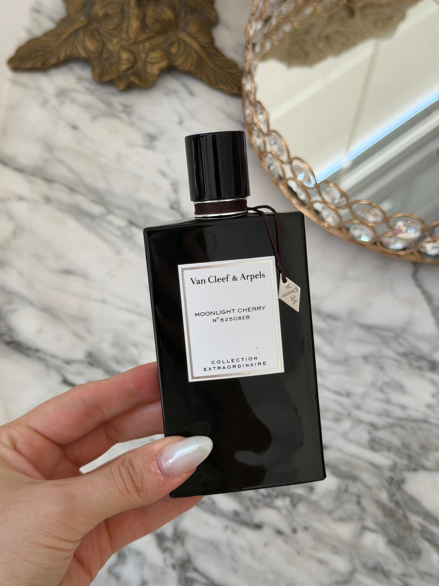 VAN CLEEF & ARPELS Moonlight Cherry Eau De Parfum - Collection Extraordinaire