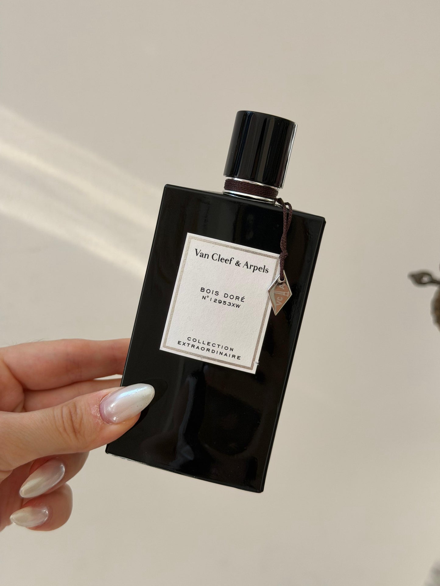 VAN CLEEF & ARPELS Bois Doré Eau De Parfum - Collection Extraordinaire