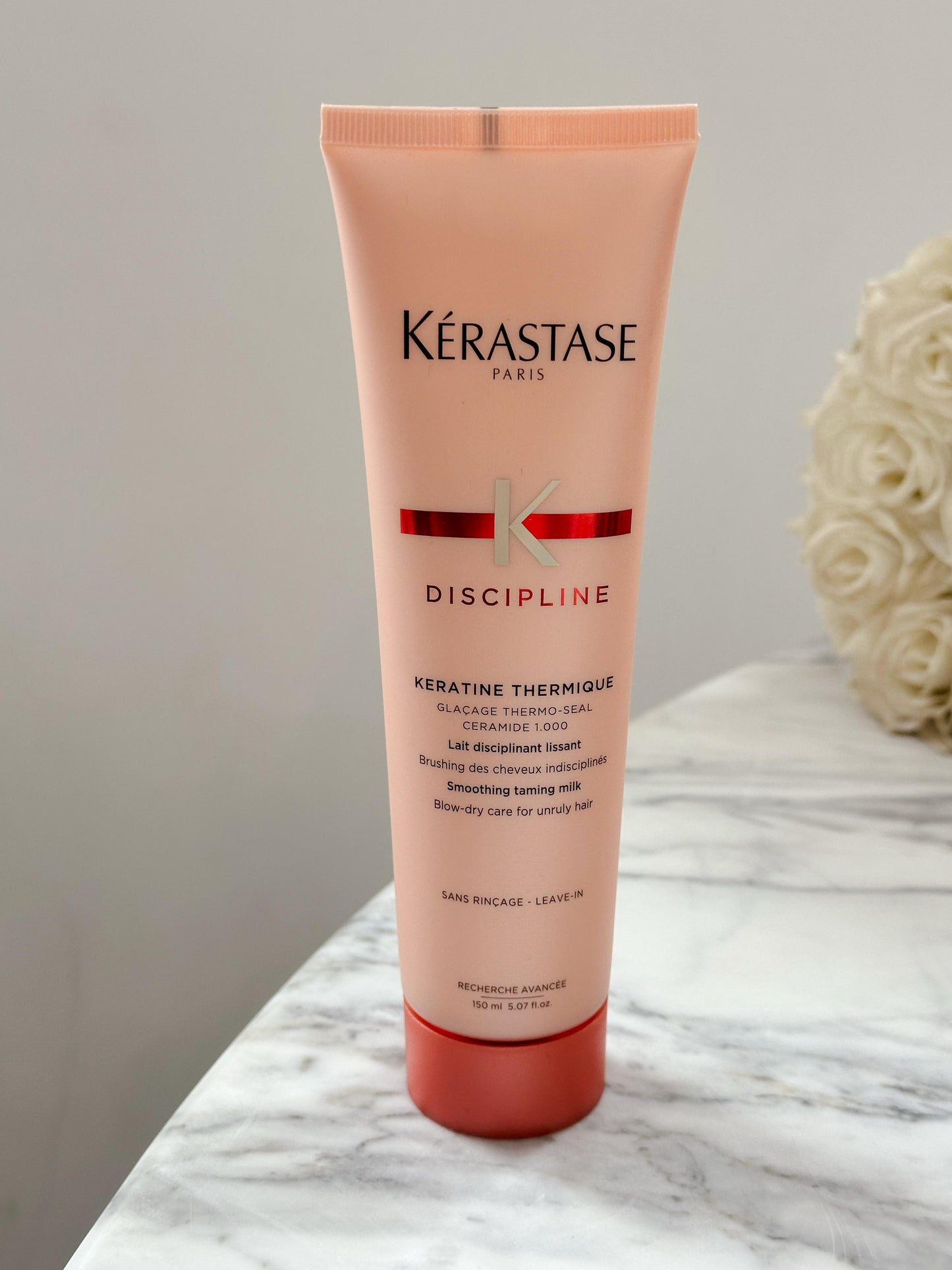 KÉRASTASE Discipline
Keratine Thermique Heat Protectant
Taming Milk Instantly Smooths Frizzy Hair