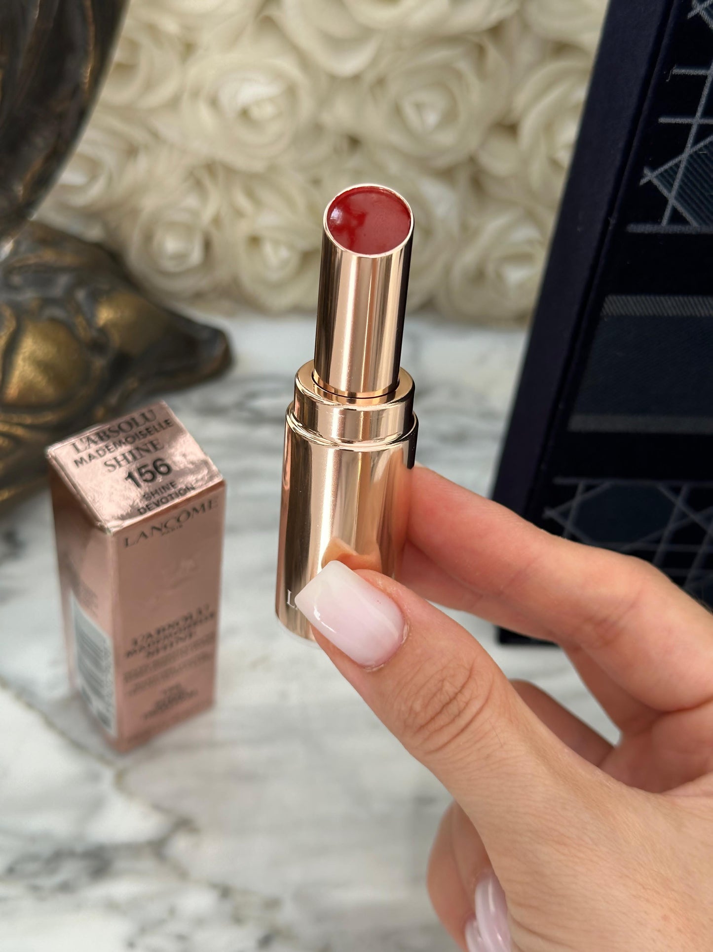 LANCÔME 
L'Absolu Mademoiselle Shine (156)
Balmy Healthy Glow Lipstick