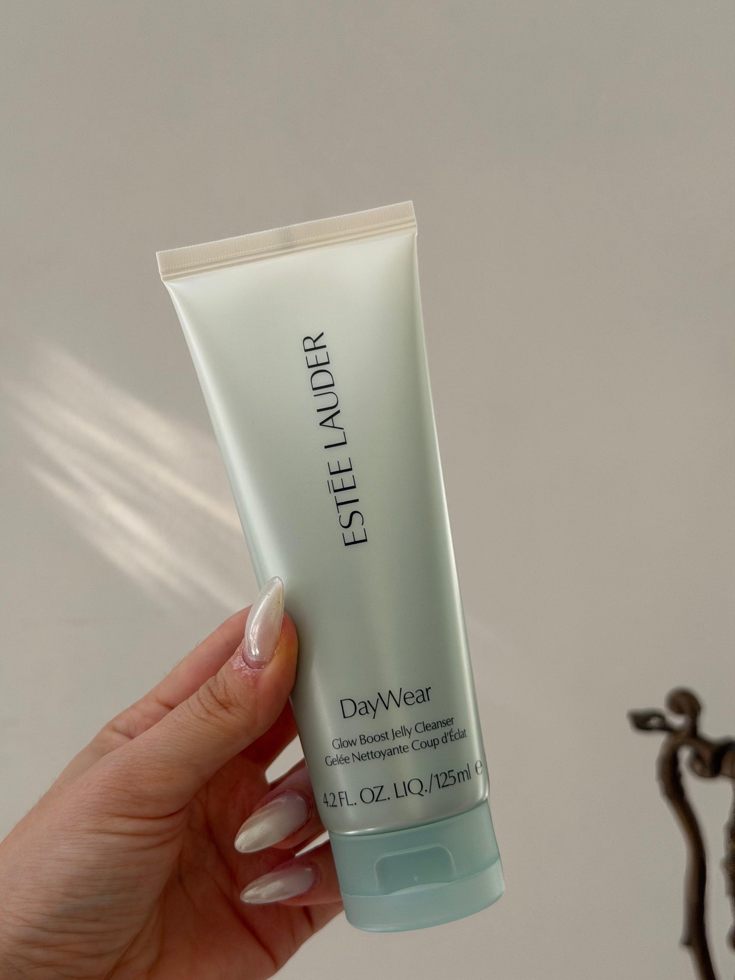 ESTEE LAUDER Daywear Glow Boost Jelly Cleanser