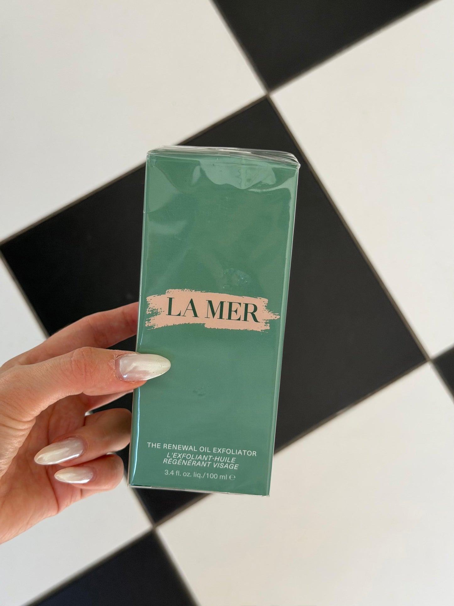 LA MER The Renewal Oil Exfoliator