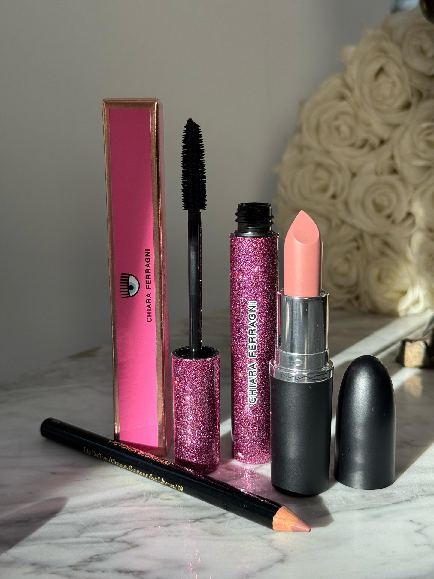 MAC Lipstick + CHIARA Mascara + BECKHAM Lip Pencil 3.500ALL