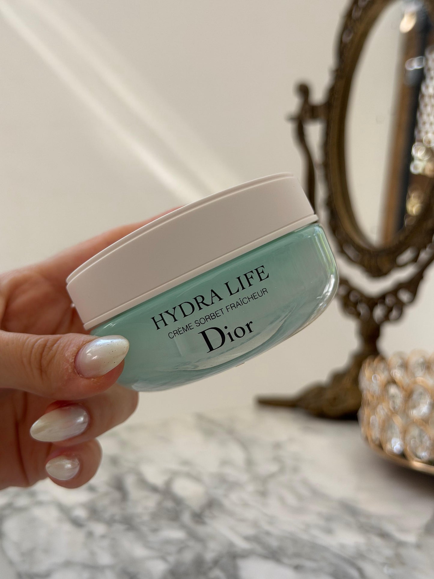 DIOR Hydra Life Fresh Sorbet Creme
Hydrating Face and Neck Cream - Hydrates, Plumps and Enhances
