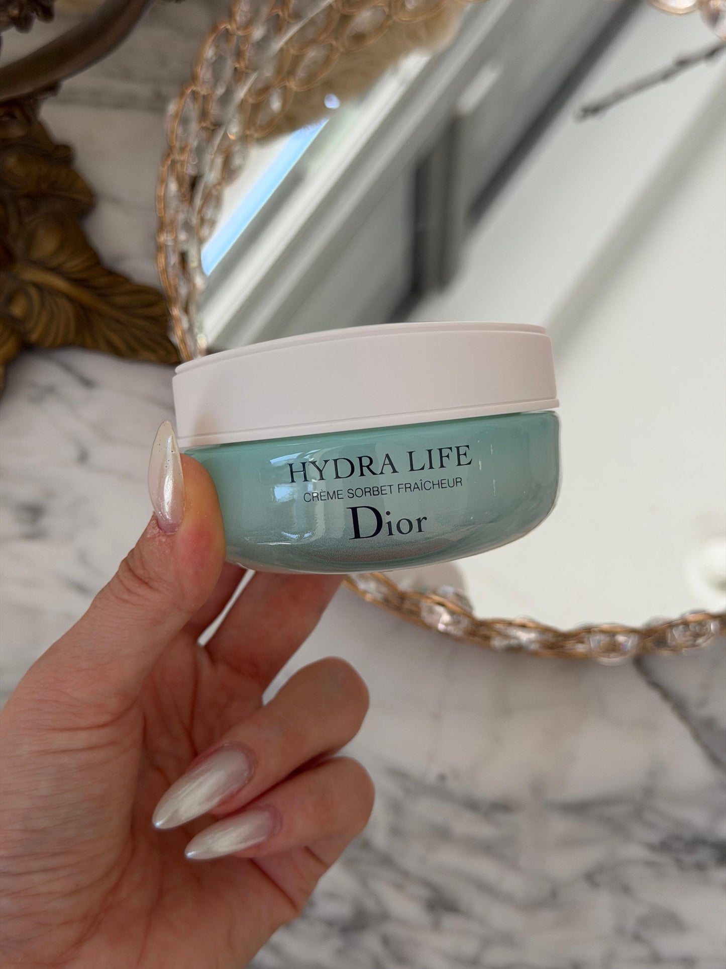 DIOR Hydra Life Fresh Sorbet Creme
Hydrating Face and Neck Cream - Hydrates, Plumps and Enhances