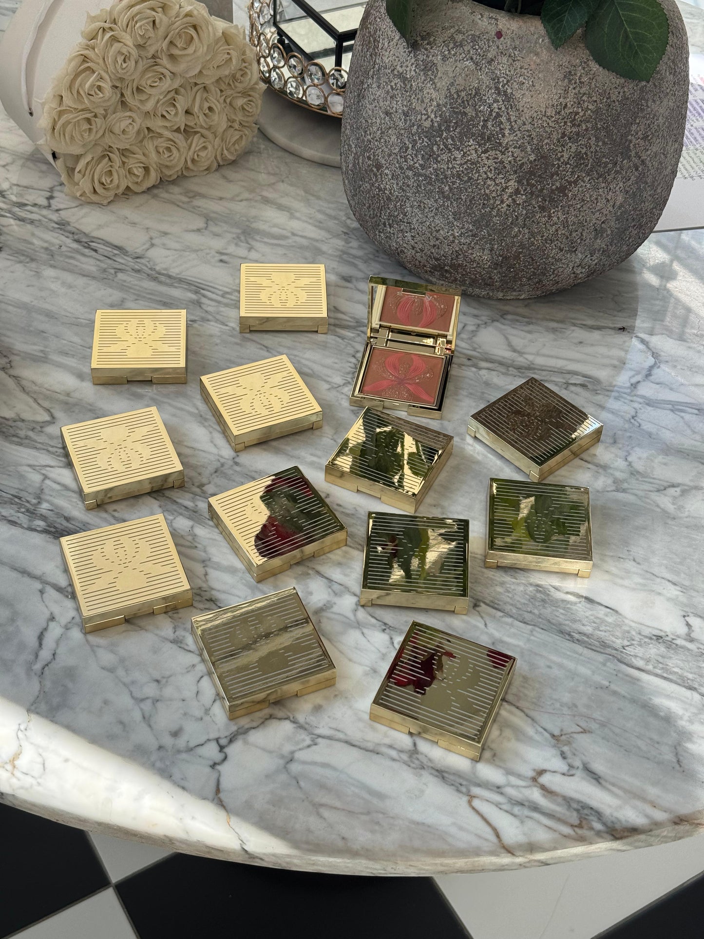 SISLEY L'Orchidée
Highlighter Blush (1)