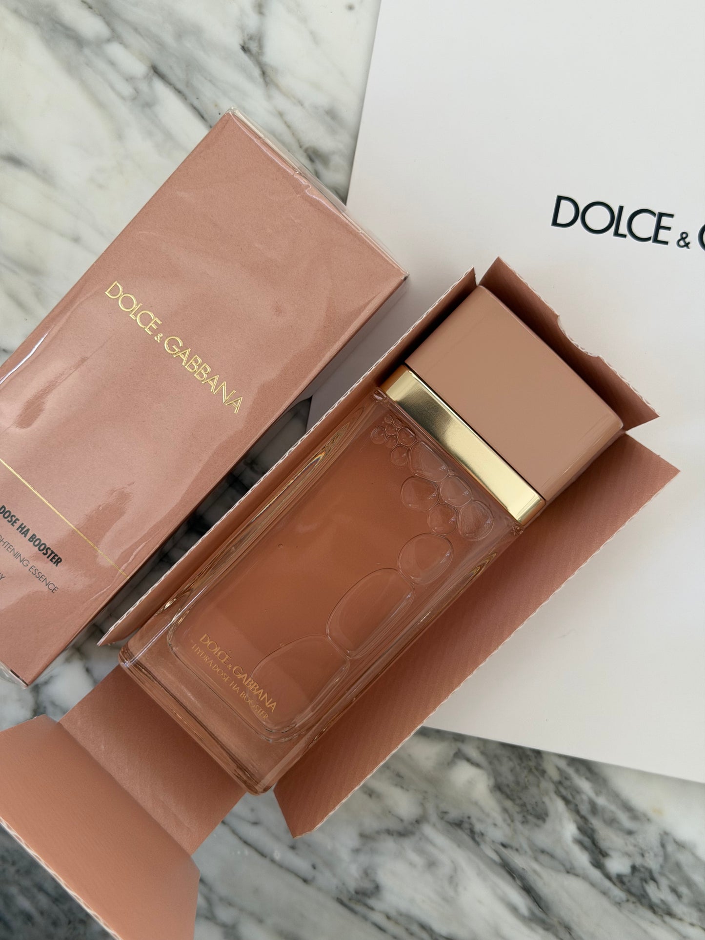 DOLCE&GABBANA Hydra-Dose HA Booster
Hydrating & Brightening Essence